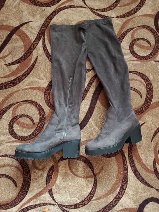 Продам осенние ботфорты 41 размер