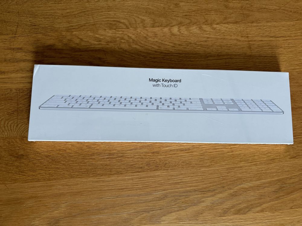 Apple Magic Keyboard z Touch ID i num padem biała - NOWA