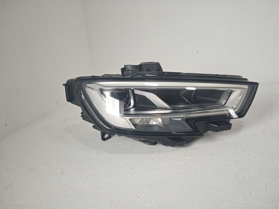 Audi A3 8V Lift 2016 - 2020 Xenon LED Lampa Prawa Prawy Przednia Przód