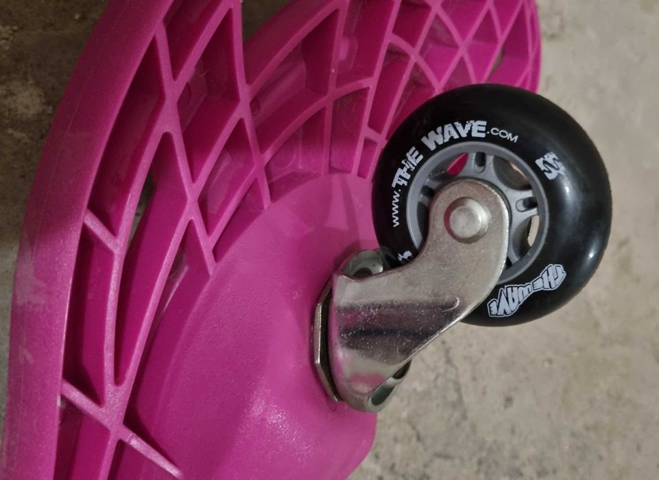 deskorolka (waveboard) na dwóch kółkach