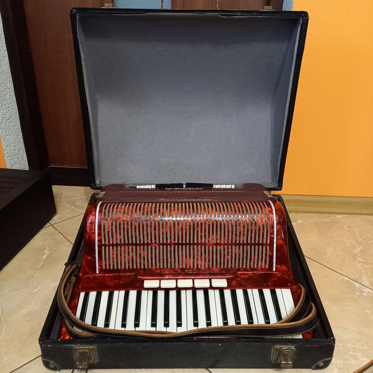 Akordeon Cantulia 96b.trzy chóry