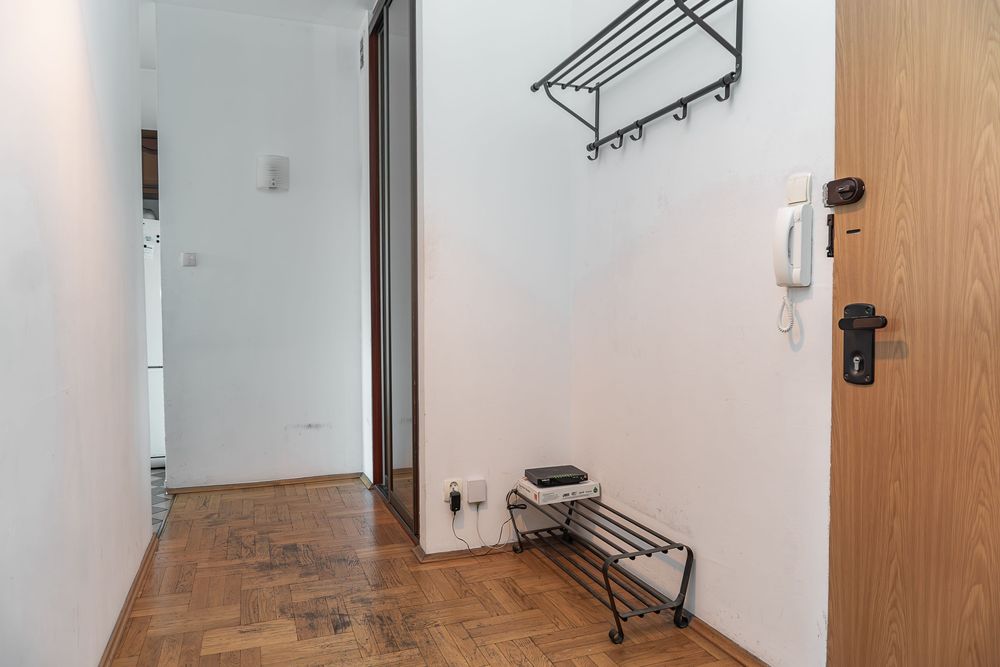 Center, big room, Krowoderska street