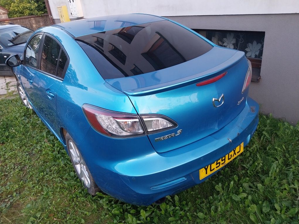 Mazda 3 2009r 2.2 mzr diesel maska
