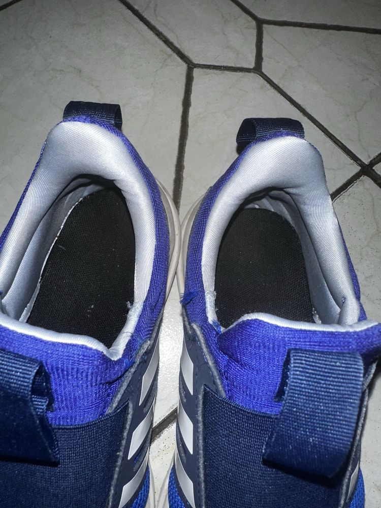 Кросівки adidas 34 розмір