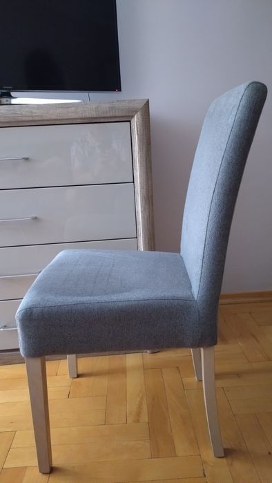 Krzesła tapicerowane
