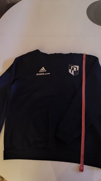 Granatowa bluza z kapturem