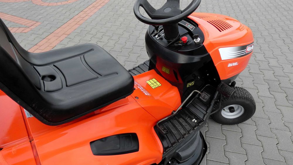 Traktorek kosiarka Oleo-Mac TM-92.14H Briggs&Stratton (080902.5) Baras