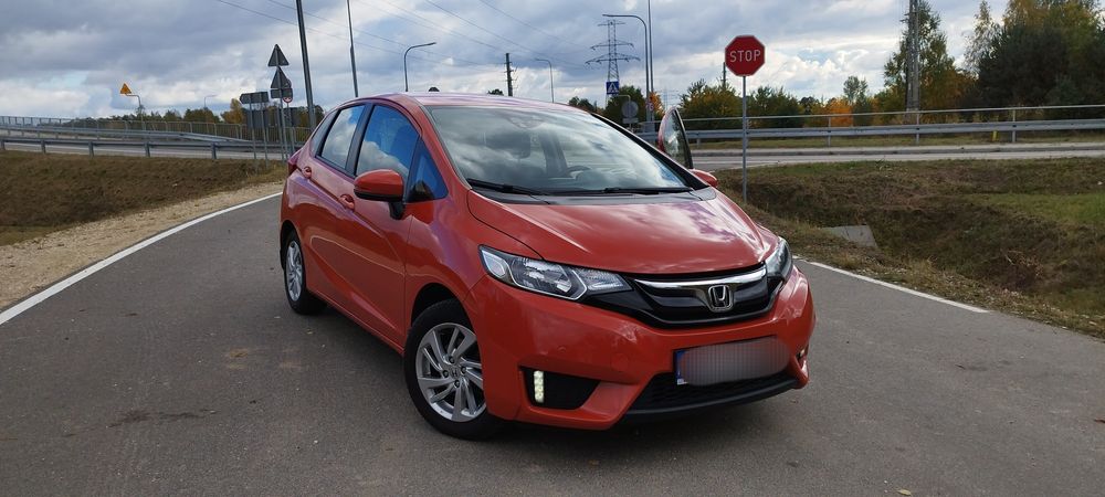 Honda Jazz 1.3 102 km*** 2015***