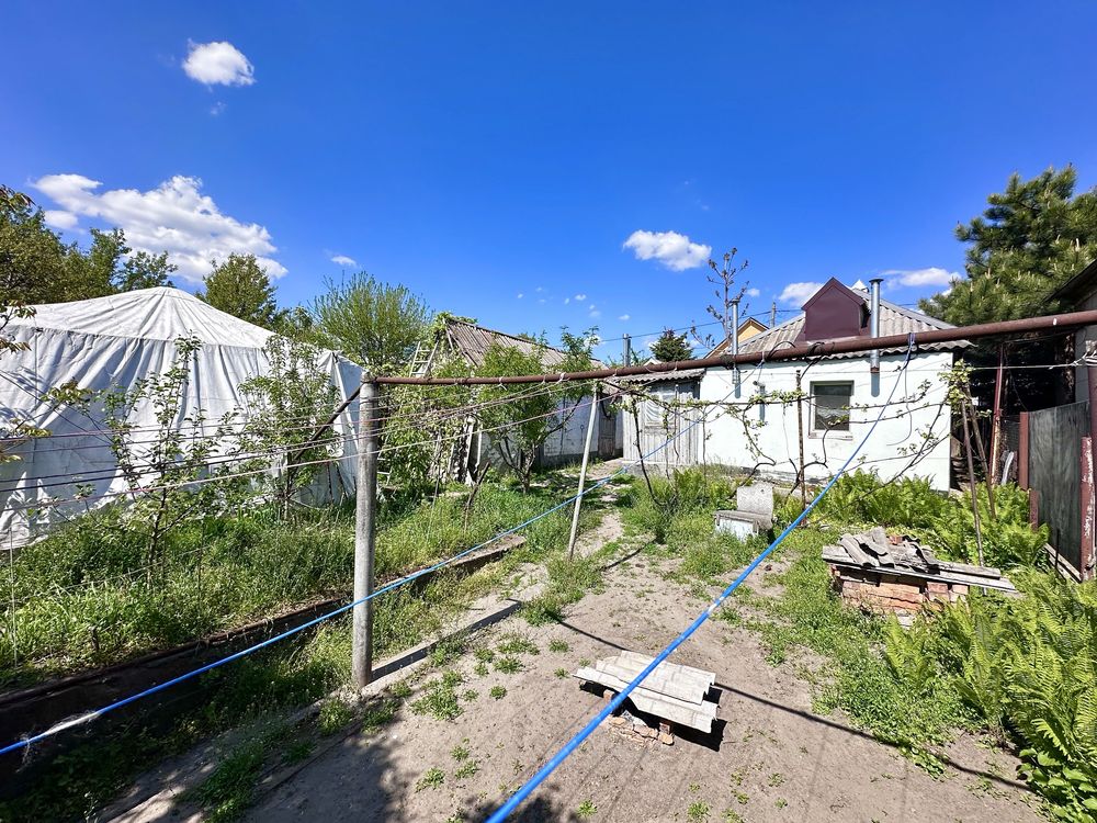 Продаж будинку 37м2 з ділянкою 5сотих Луговська