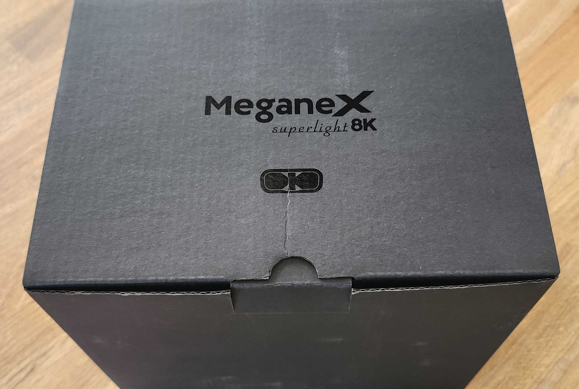MeganeX superlight 8K