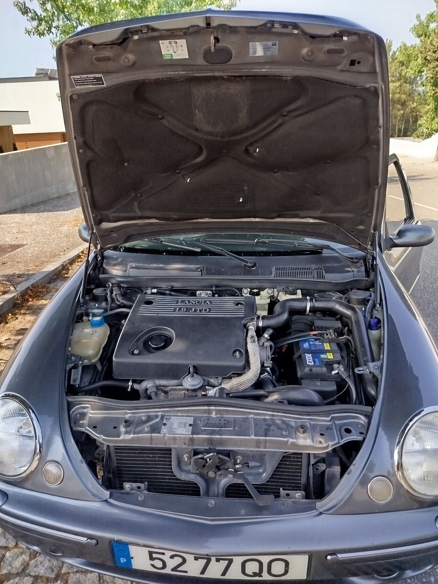 Lancia Lybra 1.9 jtd, vendo ou troco