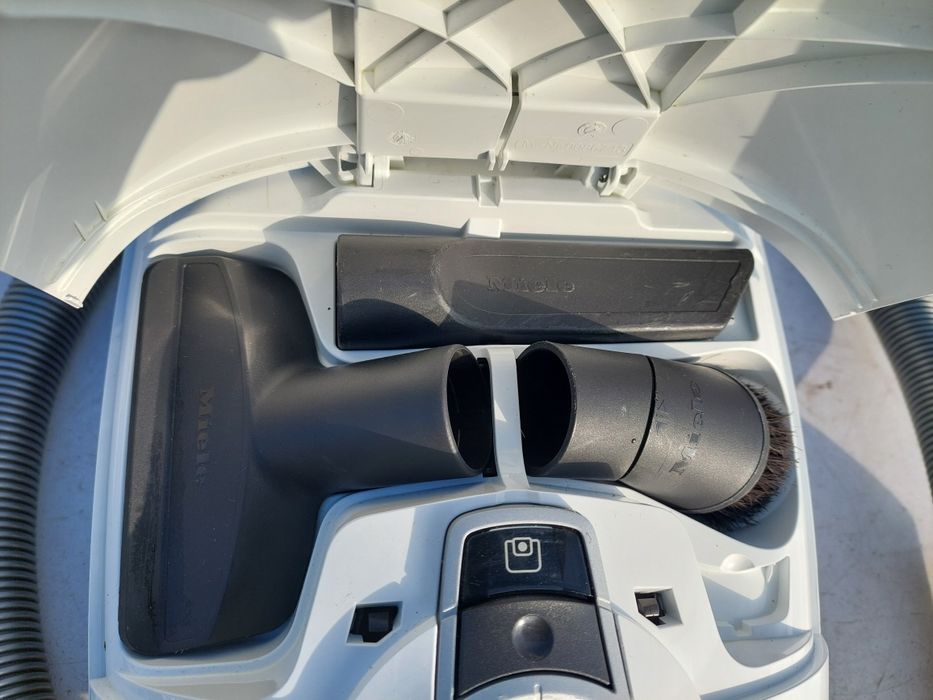 Odkurzacz miele c3 complete