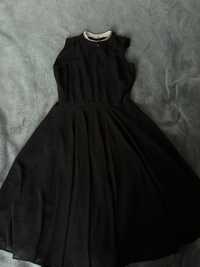 Czarna sukienka bez rękawków