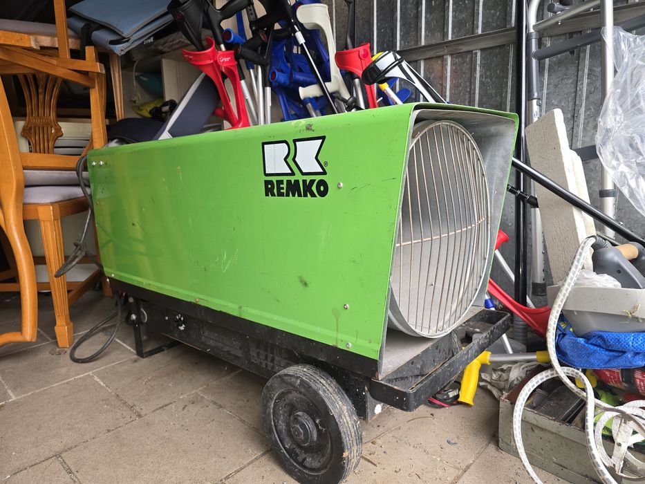 NAGRZEWNICA GAZOWA NA BUTLĘ z dmuchawą  100kW mocna ,duża,3600m/3 wyda