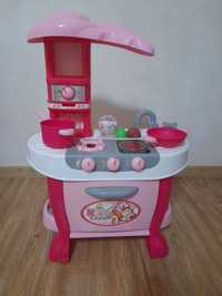 Дитяча розова кухня