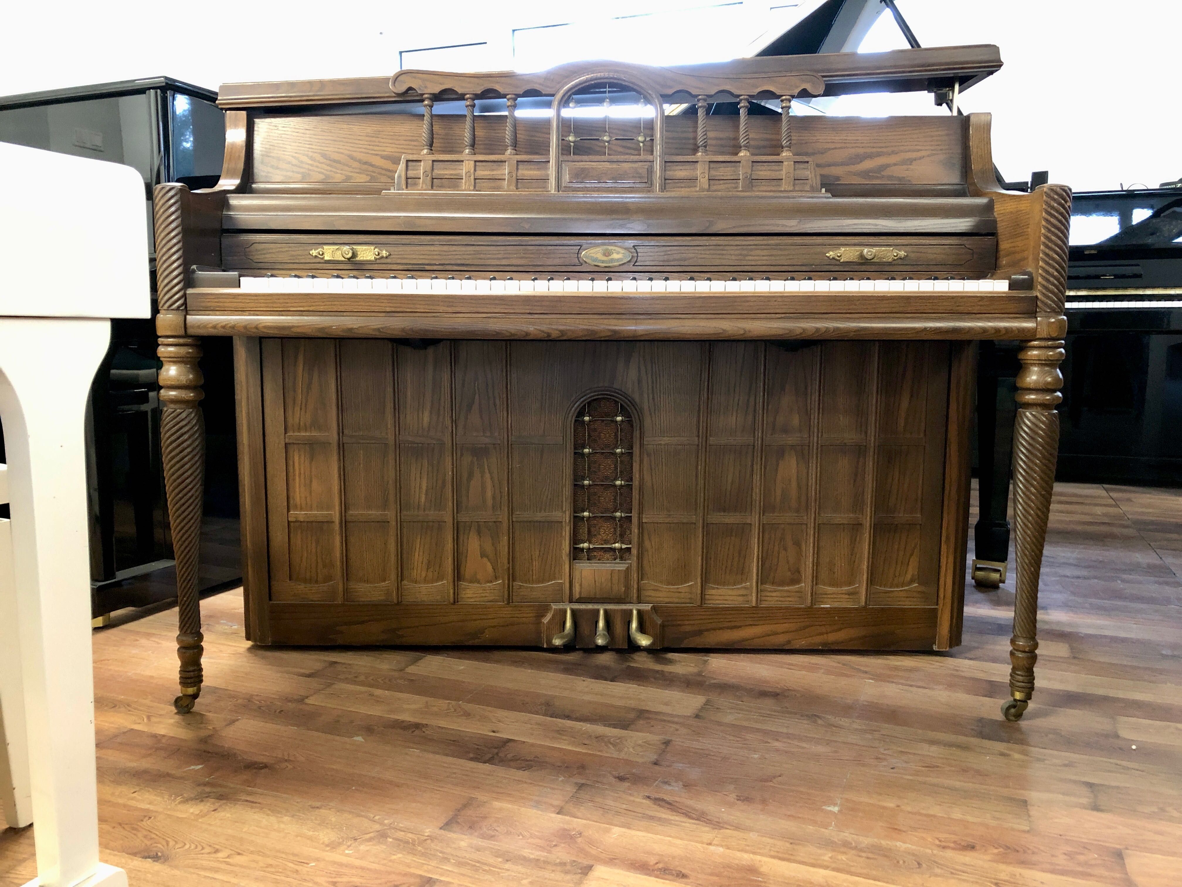 Pianino Wurlitzer USA od Piano Design