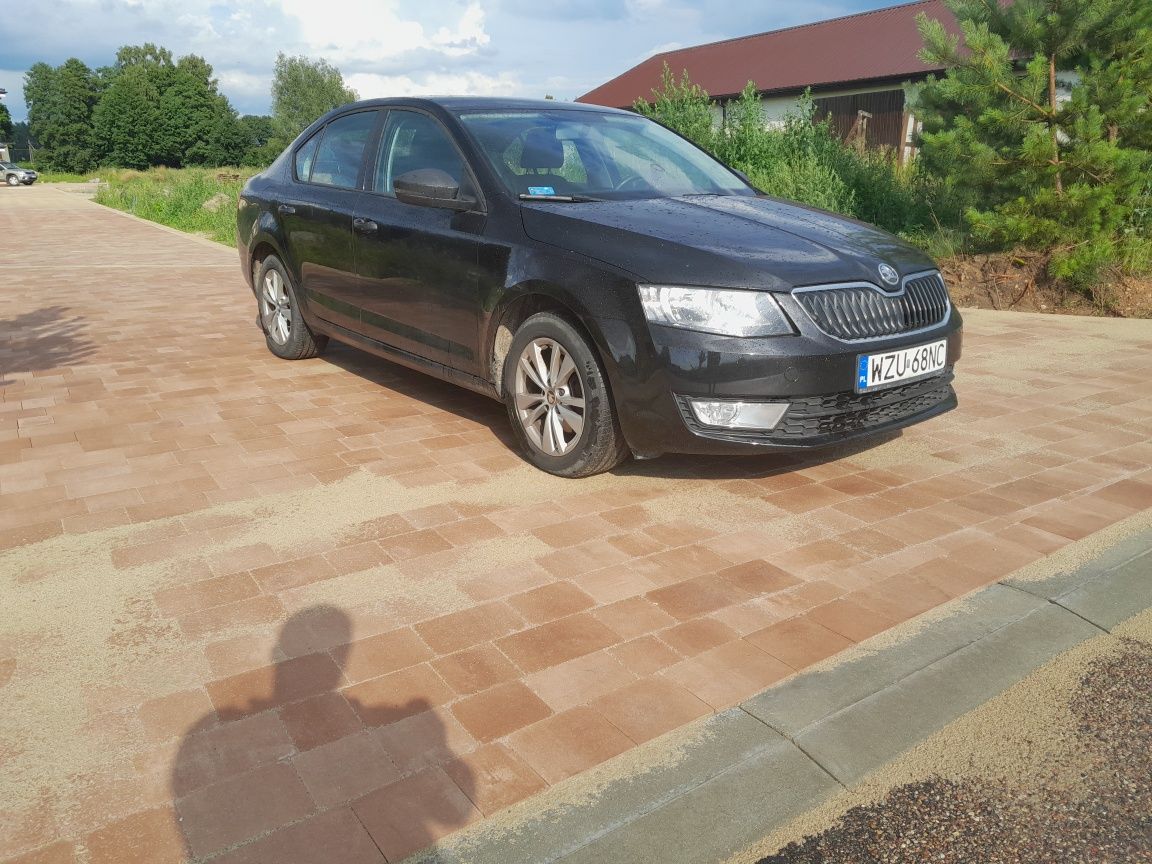Skoda Octavia pierwszy właściciel salon Polska