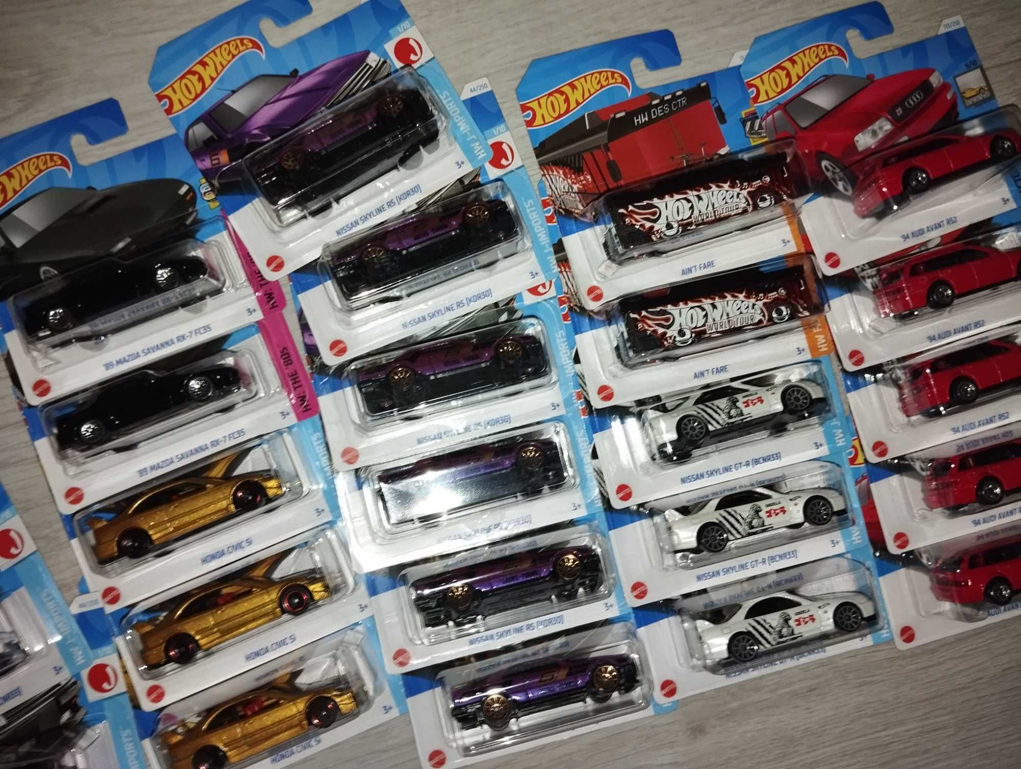 Samochody hot wheels (nissan, Audi, Mazda, Jeep, honda, Volkswagen)