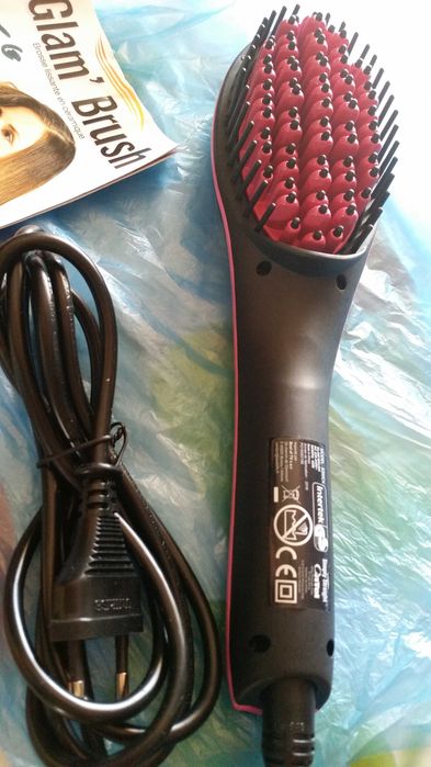 Escova de cabelo elétrica nova