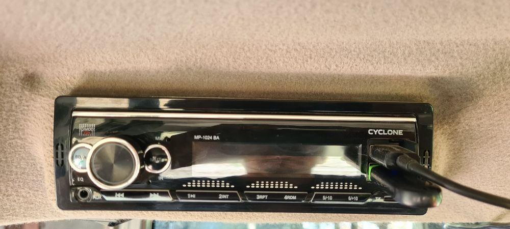 Магнитола CYCLONE MP-1024BA