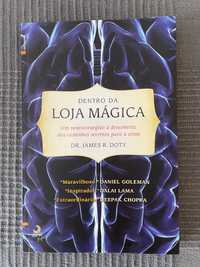 Livro Dentro da loja mágica