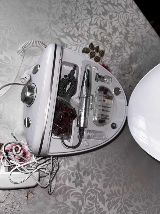 Beurer MP 100 manicure/pedicure frezarka do paznokci