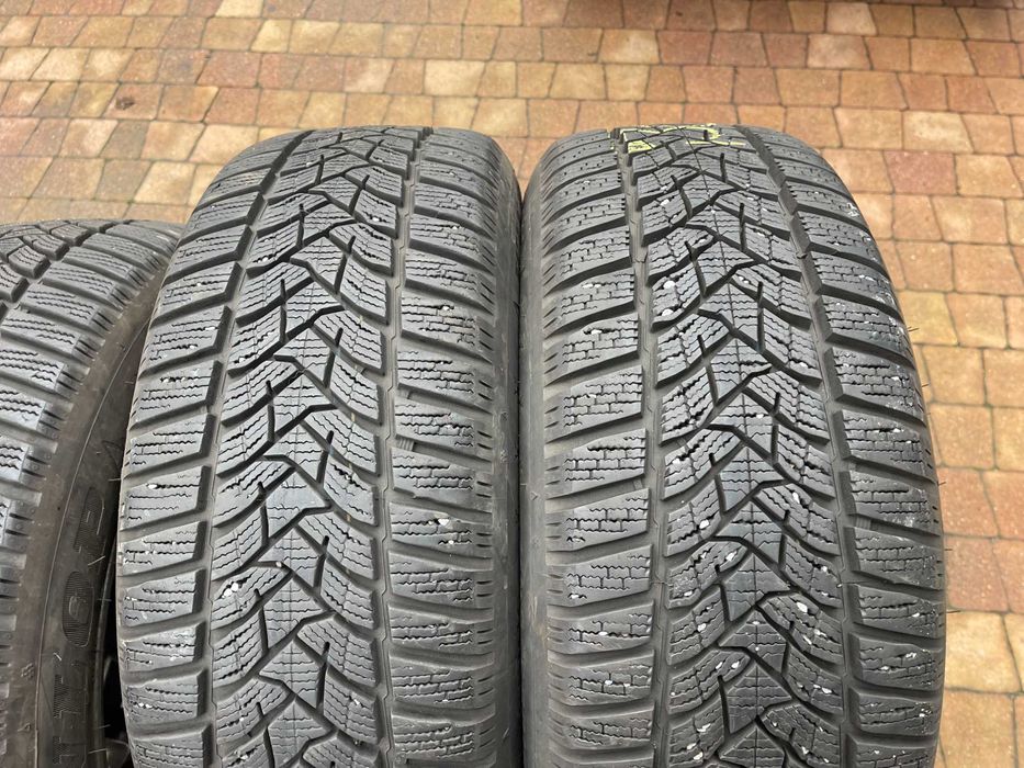 3998. Koła zimowe Hyundai i30 Kia Ceed 5x114.3 205/55/16 Dunlop 2021r