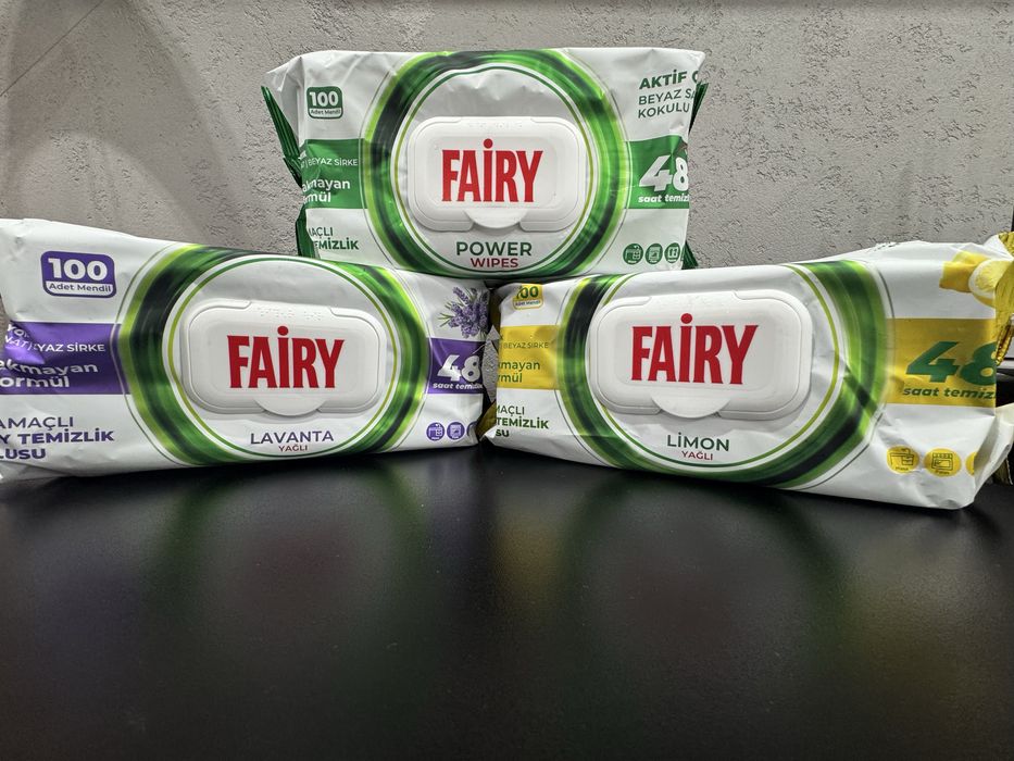 Chusteczki  nawilżane Fairy  do wszystkich powierzchni , różne rodzaje