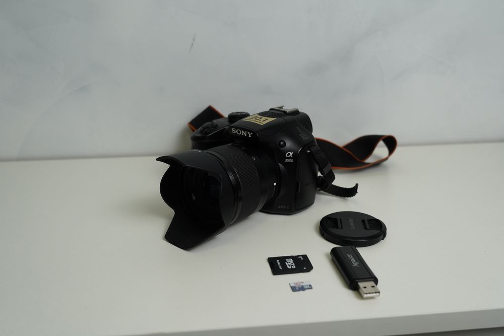 Sony a3500 + обєктив + карта памяті + картрідер