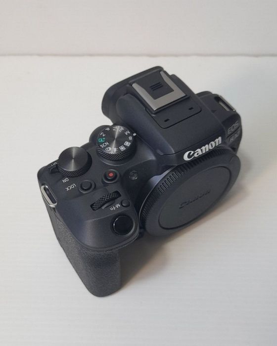 Canon EOS R10 (nova)