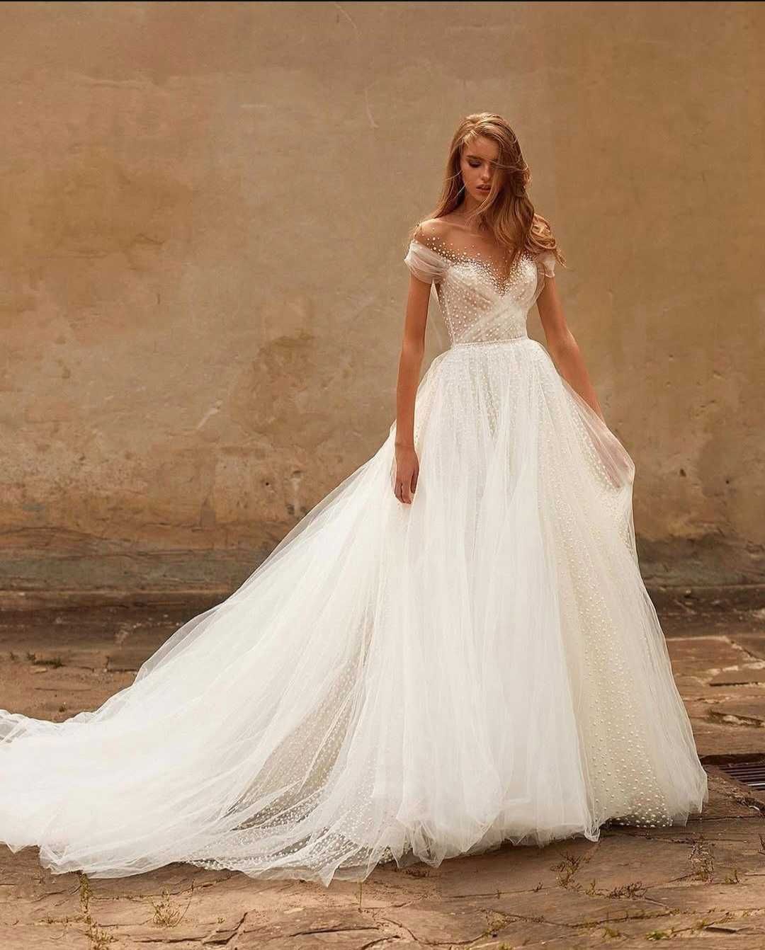 Весільна сукня Milla Nova(розмір s).Колір айворі.