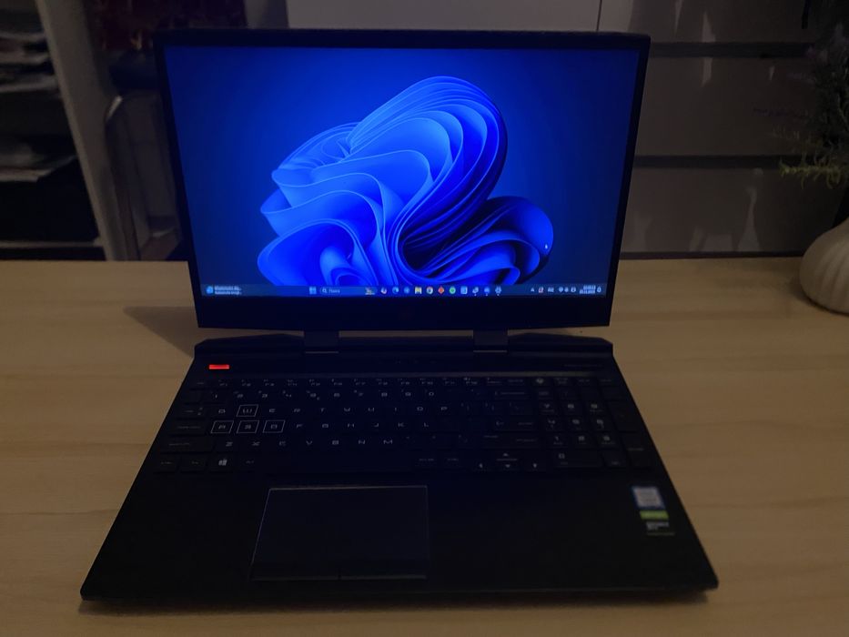 Laptop HP Omen 15-dc1014nw 15,6 " Intel Core i5 16 GB / 512 GB czarny