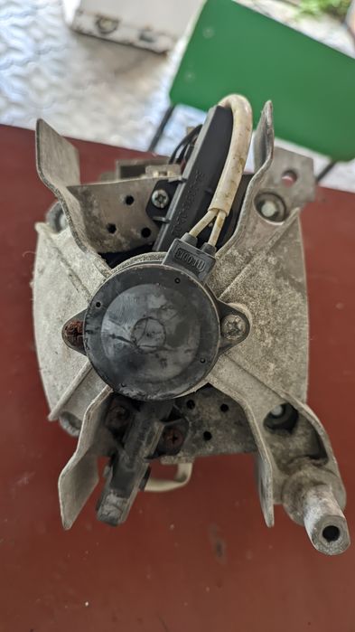 Продам мотор від пральної машини Whirlpool