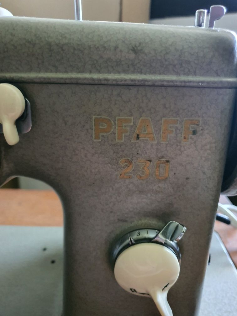 Sprzedam maszynę Pfaff 230