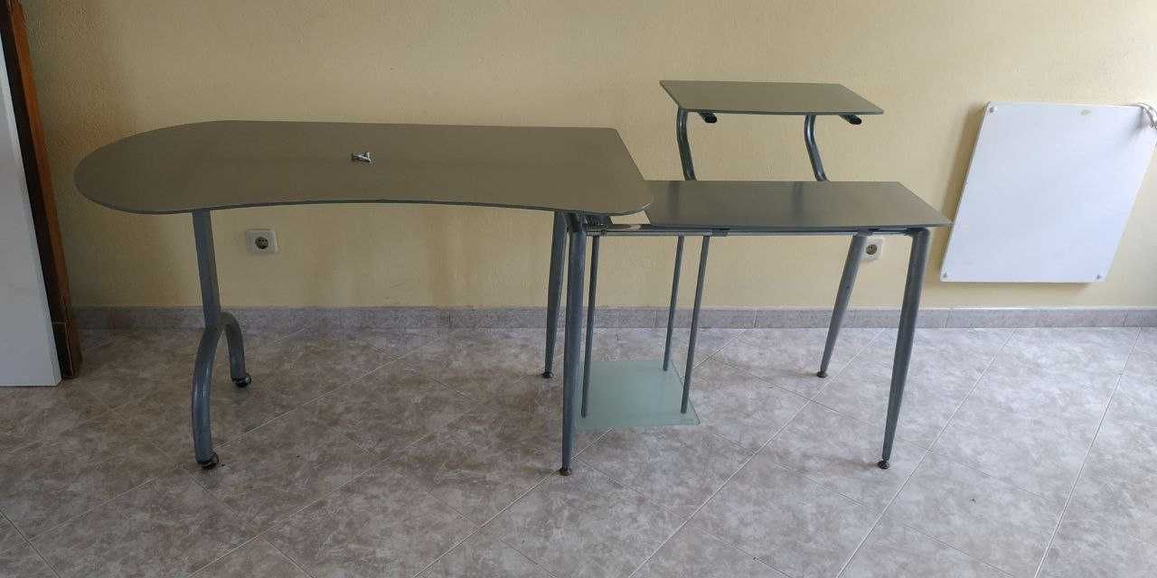 Secretaria/mesa de vidro com estrutura de metal rotativa (3 posições)