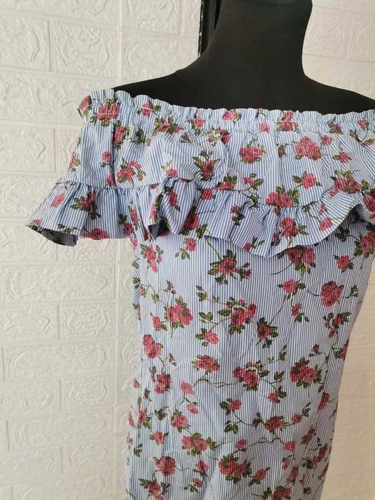 Sukienka rozmiar S nowa stradivrius hiszpanka cena 1 5zł