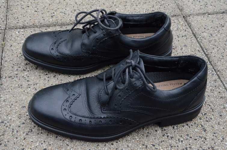 Czarne skórzane eleganckie buty męskie chłopięce 39