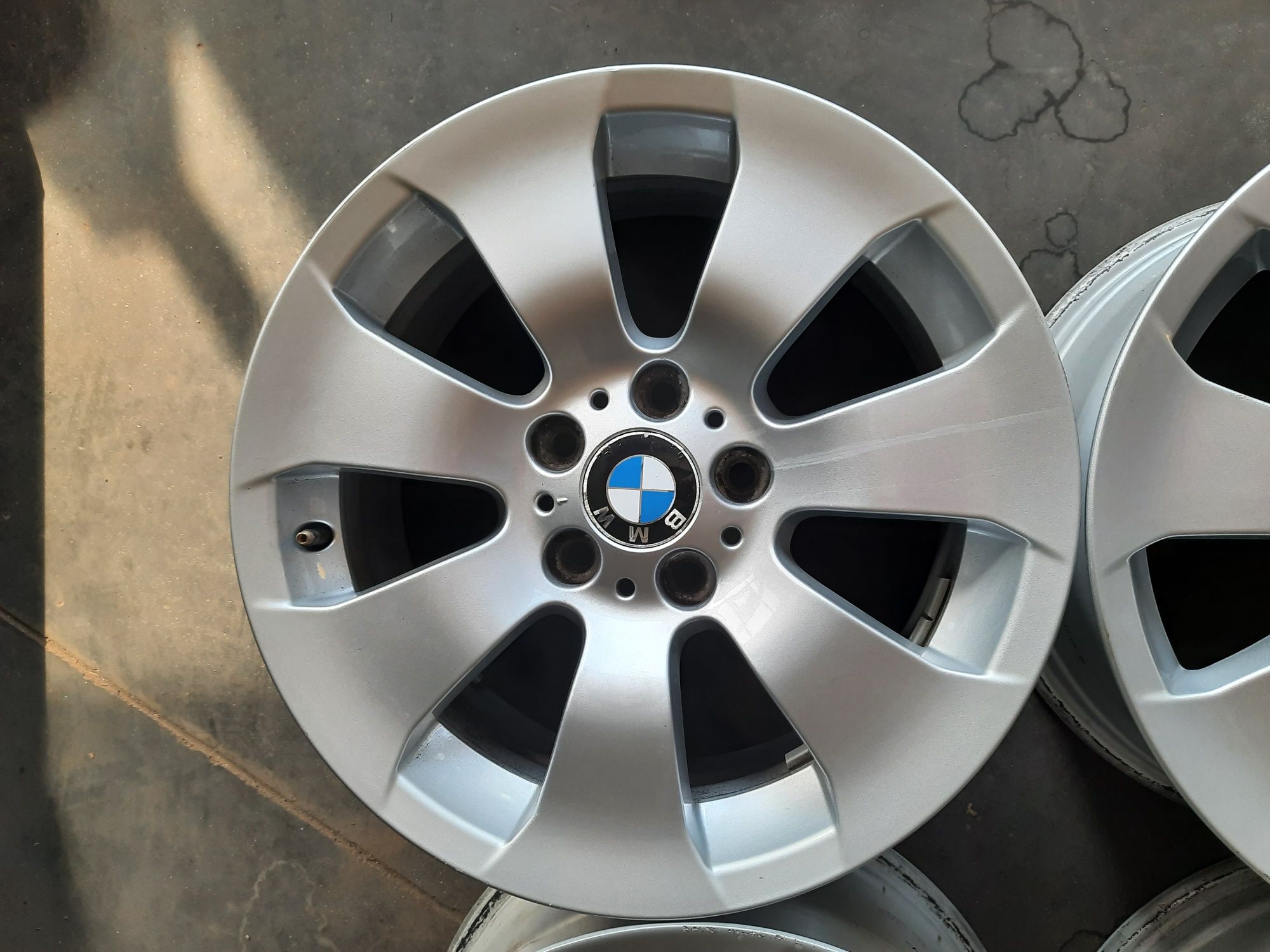 (0193) Felgi 17" 5x120 is34 8j - BMW