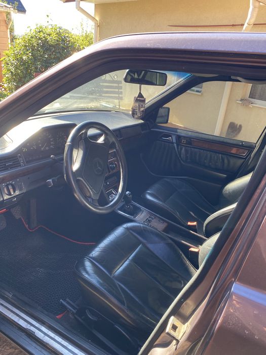 Продам мерс w124 2.3 бензин