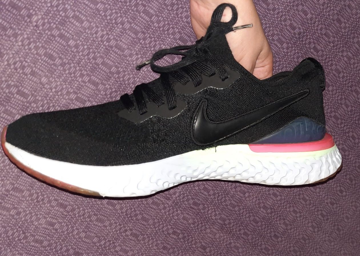 Фирменные кроссовки Nike Epic React Flyknit 2 Оригинал