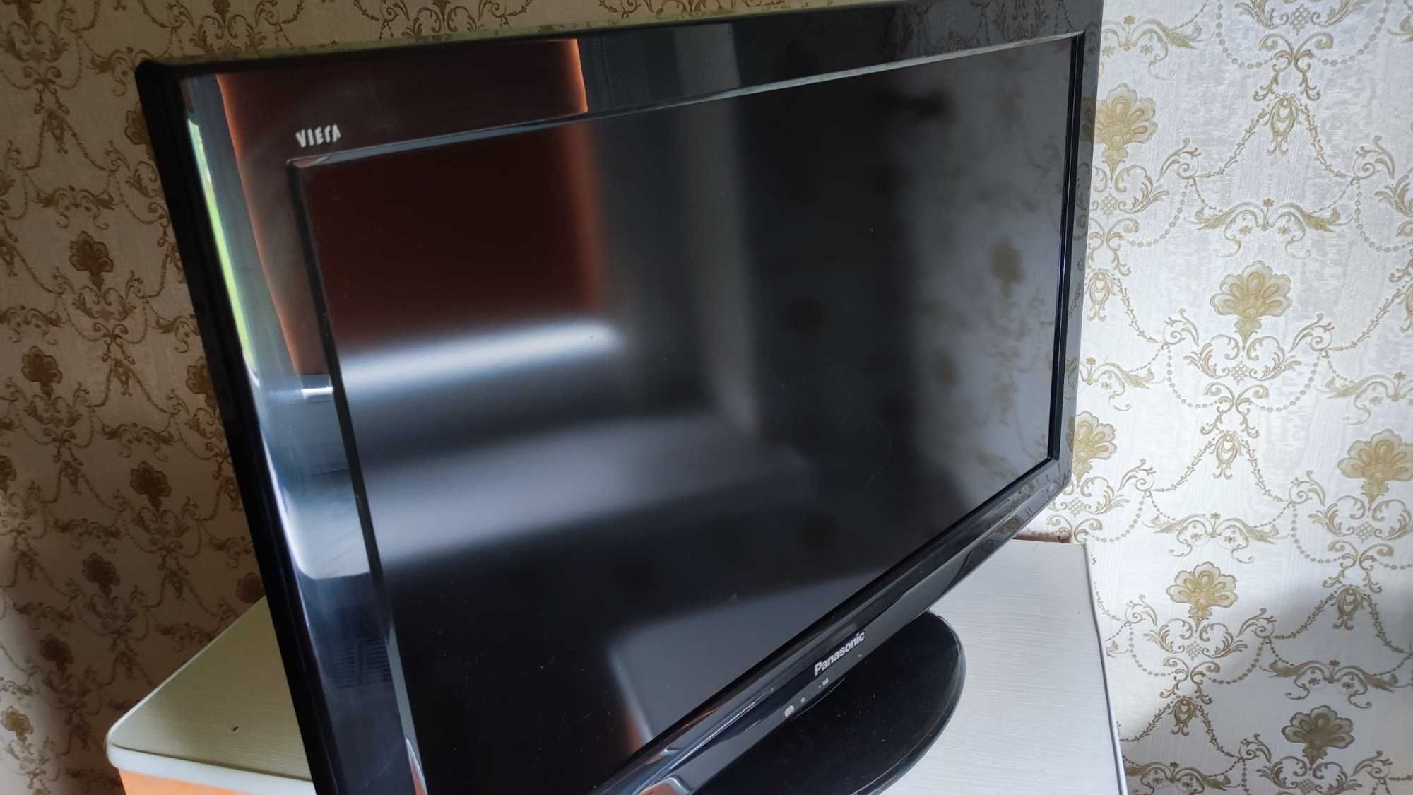 Telewizor LCD Panasonic TX-L32C2EA, używany