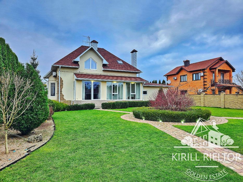 Аренда просторного дома с гаражом в коттеджном городке "Золотые Ключи"