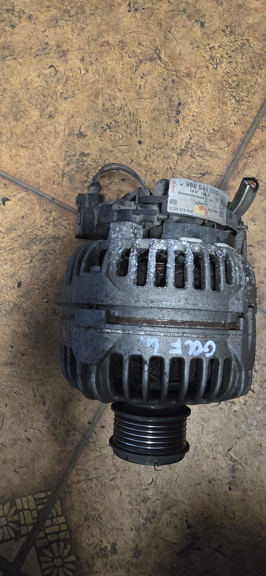 Alternator VW Golf  Bosch  1,9 74kw 120A  028. 903  028 E. 0124  5150