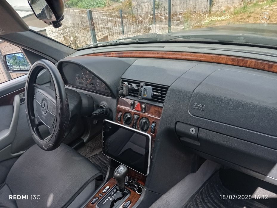 Mercedes-Benz C 250 TD – Motor Forte e Fiável –