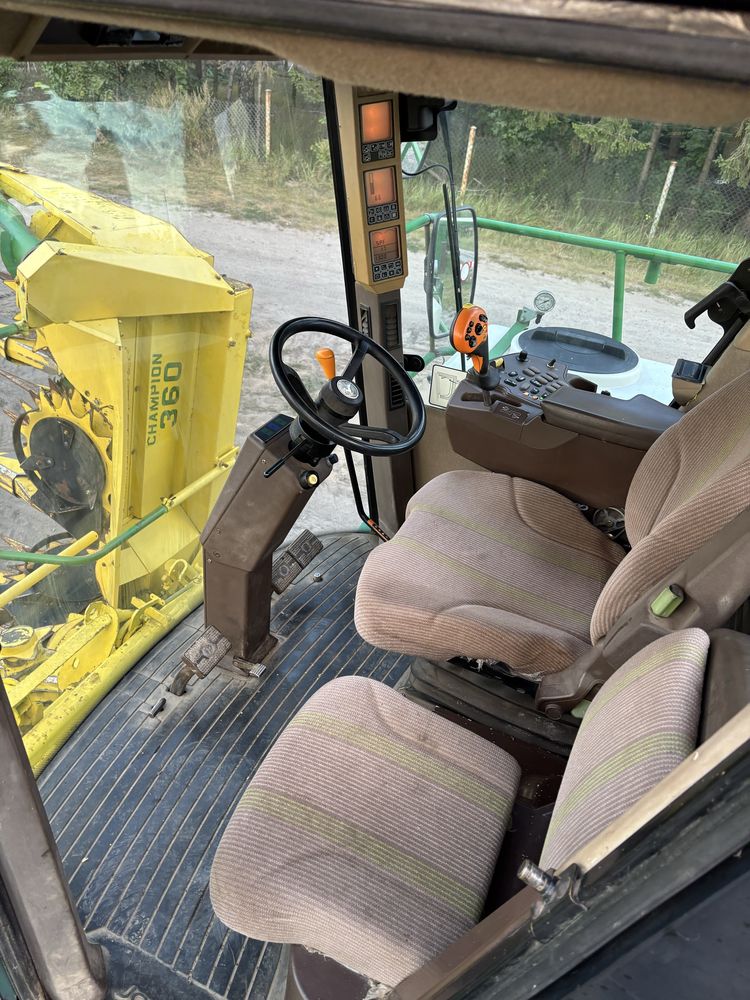 Sieczkarnia john deere 7300 zprzystawką