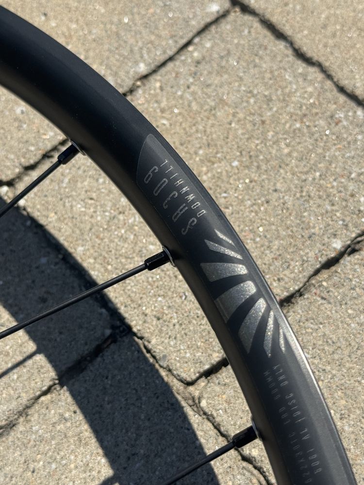 Nowe kola downhill SunRingle SR309 DH Comp Boost