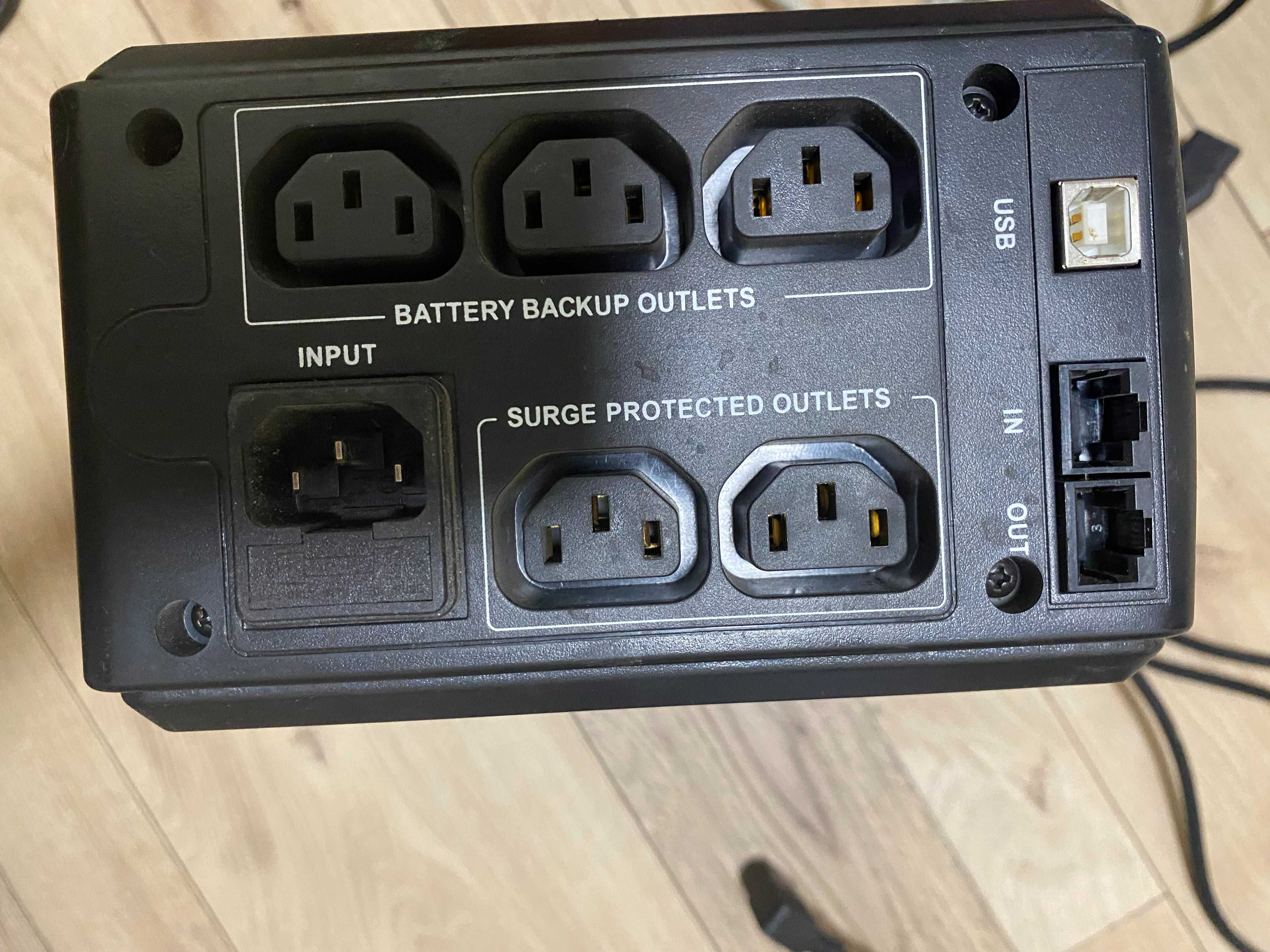 Інвертор ДБЖ Powercom BNT-400A.