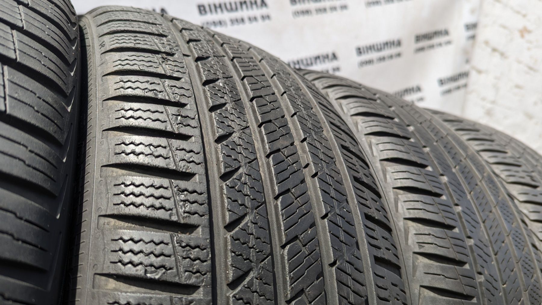 Шини 205/50 R 17 Vredestein Quatrac Pro. Комплект. Колеса склад.