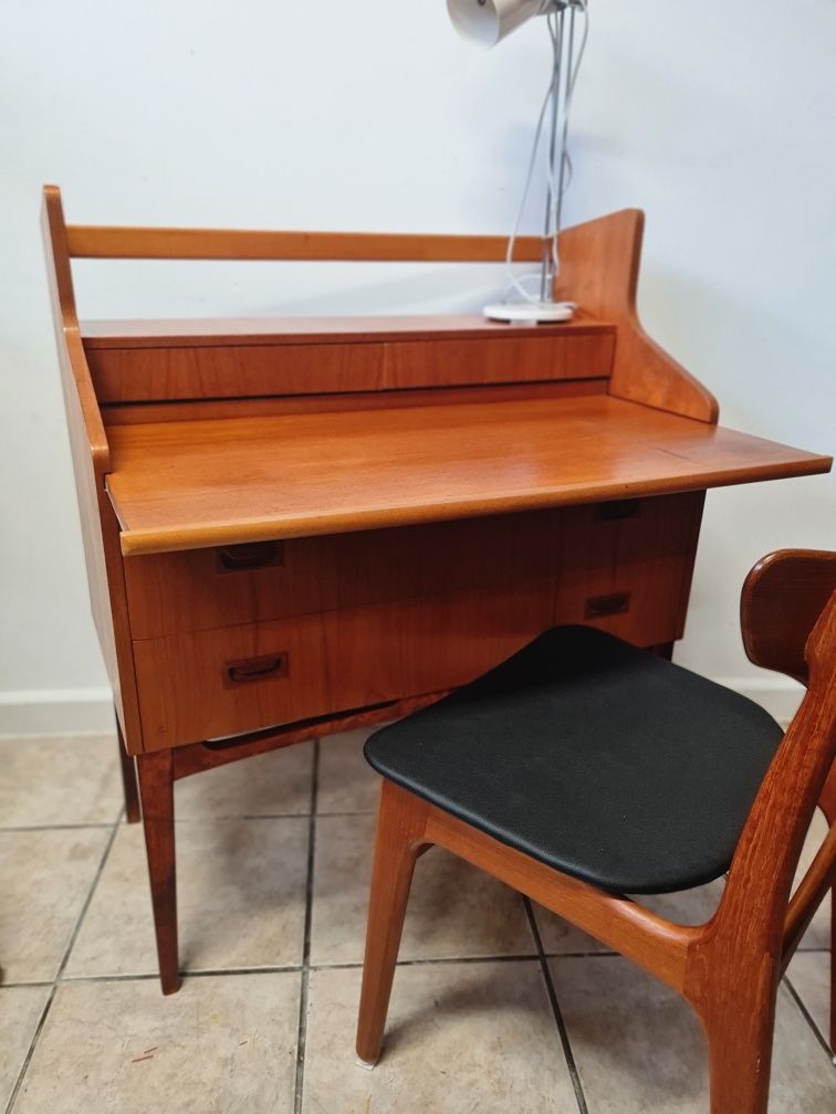 Sekretarzyk,biurko tekowe,skandynawski design,Szwecja lata 60,vintage