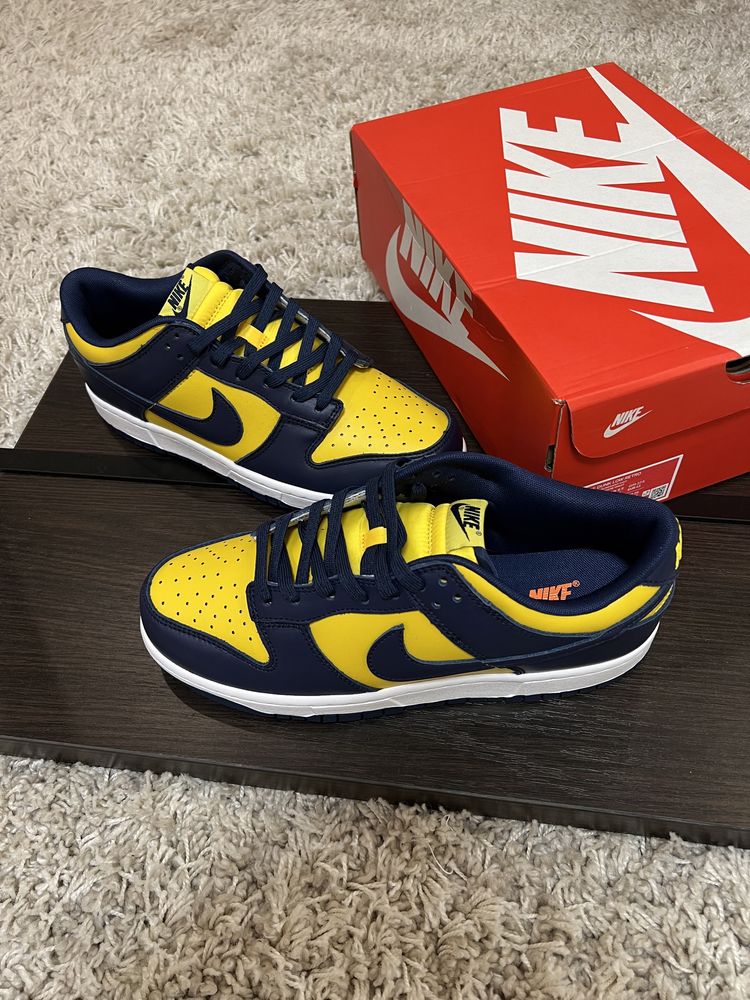 Кросівки Nike Dunk Low Michigan (2021) - DD1391-700